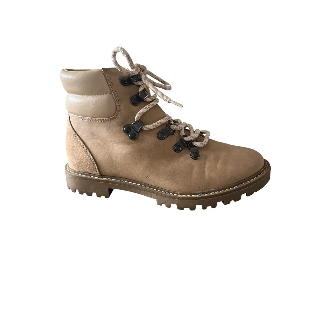 Universal Thread Tully Lace up Hiking Boots in tan women's size 6 snow boots